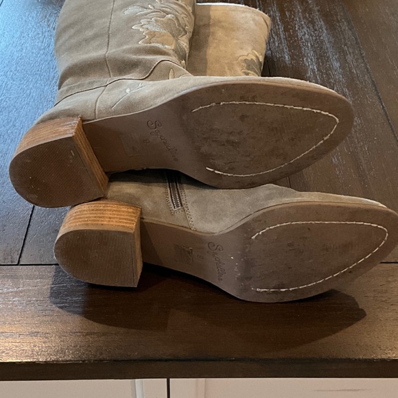 Seychelles Beige Over the Knee Boots with Floral Embroidery - Picture 7 of 7